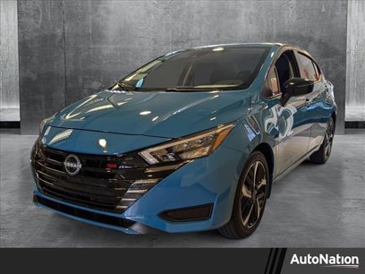 New 2025 Nissan Versa SR w/ Trunk Package