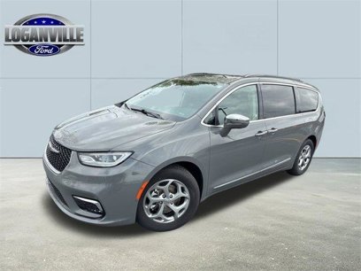 Used 2022 Chrysler Pacifica Limited