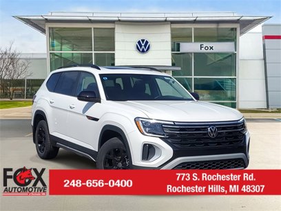 New 2024 Volkswagen Atlas Peak Edition SE
