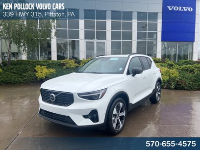 New 2025 Volvo XC40 B5 Plus w/ Protection Package Premier