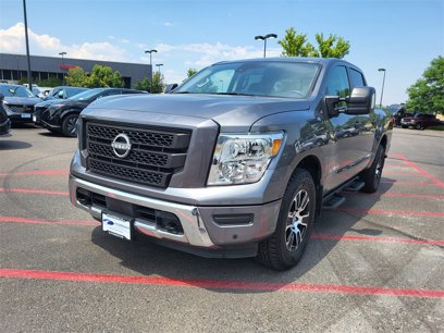 Used 2024 Nissan Titan SV w/ SV Convenience Package