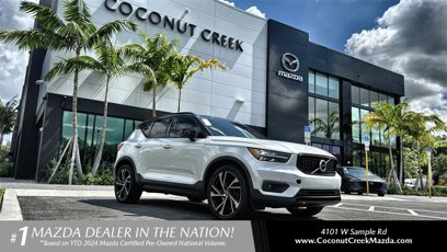 Used 2019 Volvo XC40 T5 R-Design