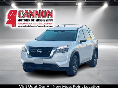 New 2025 Nissan Pathfinder SV