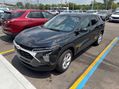 Used 2024 Chevrolet Trax LS w/ LS Convenience Package