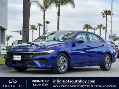 Used 2024 Hyundai Elantra Blue