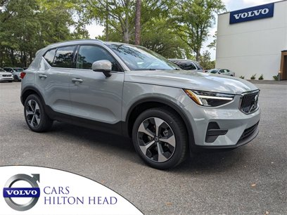 New 2025 Volvo XC40 B5 Core w/ Protection Package Premier