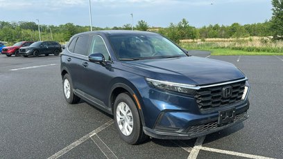 Used 2025 Honda CR-V LX