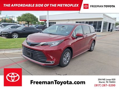 Used 2023 Toyota Sienna XLE