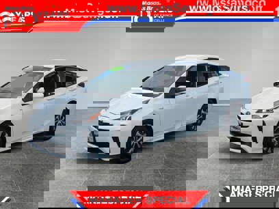 Used 2022 Toyota Prius LE