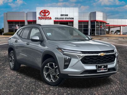 Used 2025 Chevrolet Trax LT