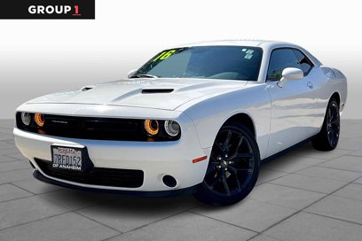 Used 2016 Dodge Challenger SXT