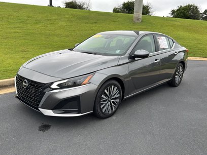 Used 2023 Nissan Altima 2.5 SV