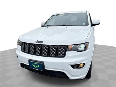 Used 2019 Jeep Grand Cherokee Altitude