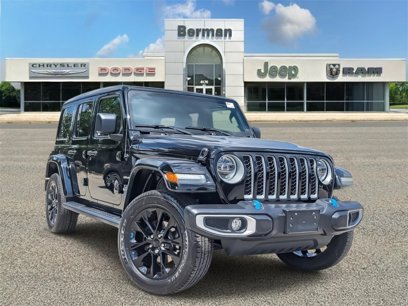 Certified 2022 Jeep Wrangler Unlimited Sahara w/ Cold Weather Group