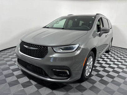 Used 2022 Chrysler Pacifica Touring-L