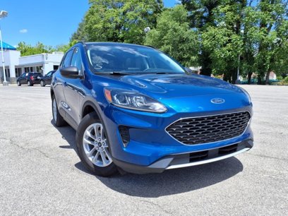 Used 2022 Ford Escape SE w/ Convenience Package