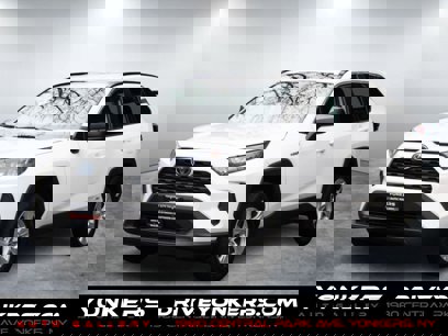 Used 2020 Toyota RAV4 LE w/ All Weather Liner Package
