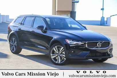 New 2026 Volvo V60 B5 Cross Country Plus w/ Climate Package