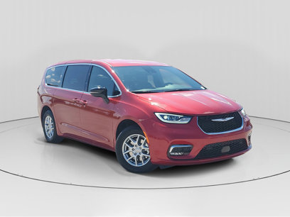 New 2026 Chrysler Pacifica Select