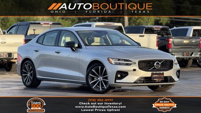 Used 2022 Volvo S60 B5 Momentum
