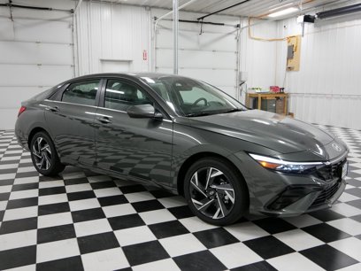 New 2025 Hyundai Elantra SEL