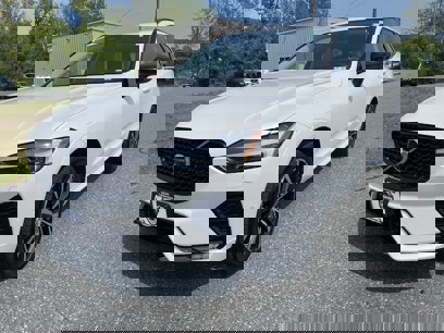 Used 2023 Volvo XC60 B5 Plus