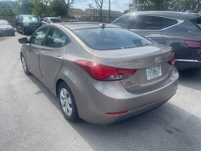 Used 2016 Hyundai Elantra SE