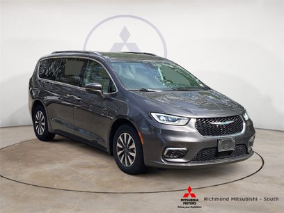 Used 2021 Chrysler Pacifica Touring-L