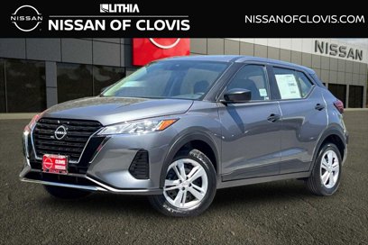 New 2025 Nissan Kicks Play S