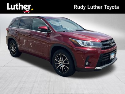 Used 2017 Toyota Highlander SE