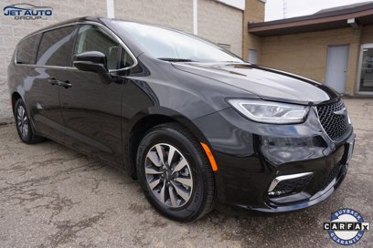 Used 2022 Chrysler Pacifica Touring-L