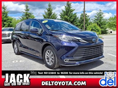 Certified 2022 Toyota Sienna XLE