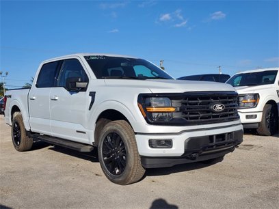 New 2025 Ford F150 XLT w/ Equipment Group 302A MID