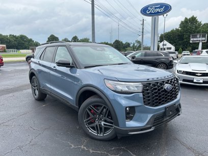 New 2025 Ford Explorer ST-Line w/ Premium Package