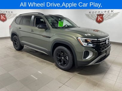 New 2025 Volkswagen Atlas Peak Edition SE