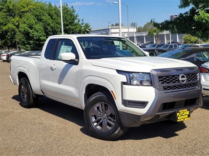 New 2025 Nissan Frontier SV