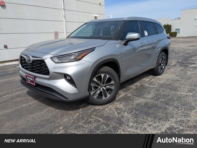 New 2025 Toyota Highlander XLE