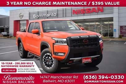 New 2025 Nissan Frontier PRO-4X w/ Black Accent Package