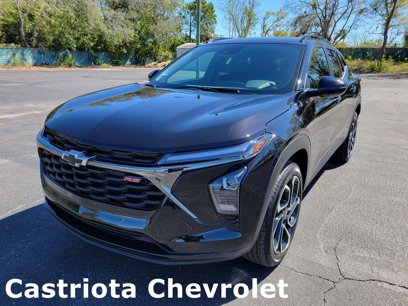 Certified 2025 Chevrolet Trax RS w/ Sunroof Package