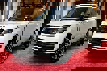 New 2025 Land Rover Range Rover Long Wheelbase SE