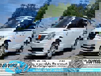 Used 2018 Dodge Grand Caravan SE
