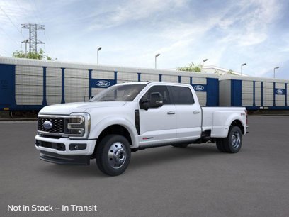 New 2025 Ford F450 Platinum w/ FX4 Off-Road Package