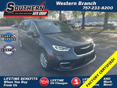 Certified 2023 Chrysler Pacifica Touring-L