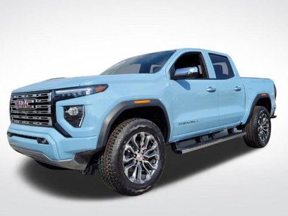 New 2025 GMC Canyon Denali