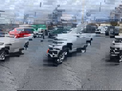New 2025 Jeep Grand Cherokee Laredo X w/ Luxury Tech Group I
