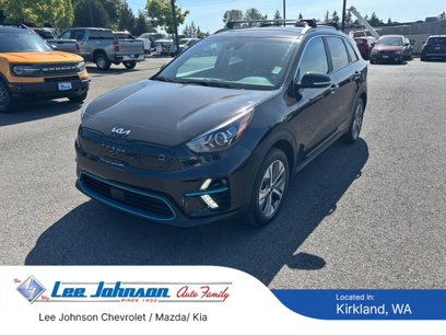 Certified 2022 Kia Niro EX w/ Cold Weather Package