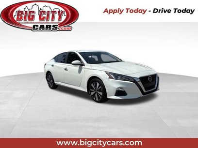 Used 2021 Nissan Altima 2.5 SV w/ SV Premium Package