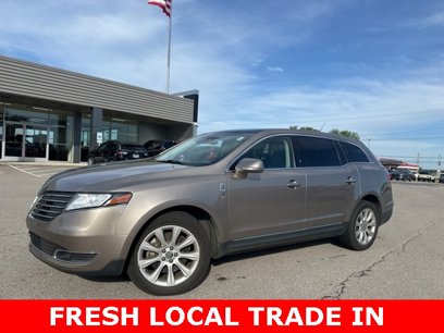 Used 2018 Lincoln MKT FWD
