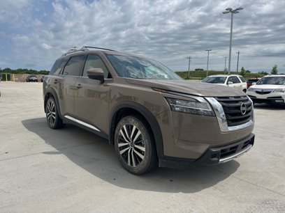 Used 2023 Nissan Pathfinder Platinum w/ Cargo Package