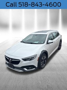 Used 2018 Buick Regal Essence w/ Driver Confidence Package #1